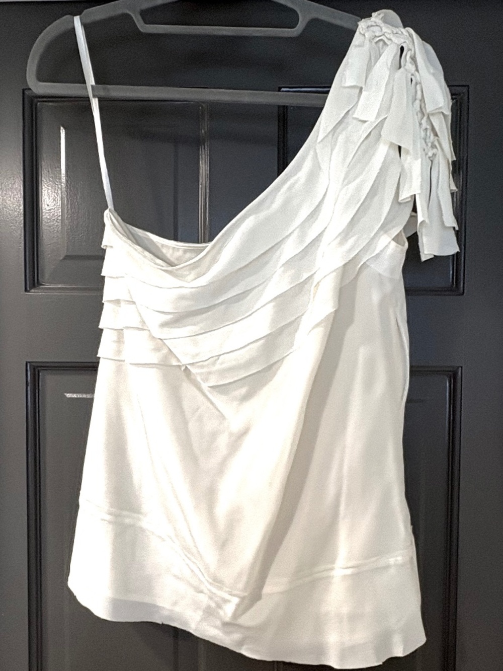 BCBGMAXAZRIA Ivory One-Shoulder Ruffle Top Small